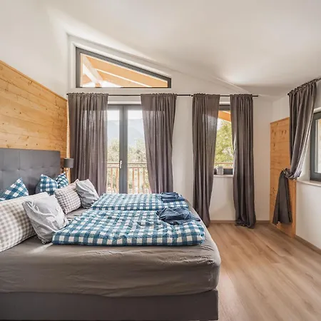 Chalet Bergherzerl Im Chiemgau Mit Sommerpool, Whirlpool, Sauna Und Eingezäuntem Garten *